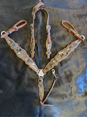 Black & Platinum Paisley Mandy’s Custom Horse Tack Set Bridle & Breastcollar